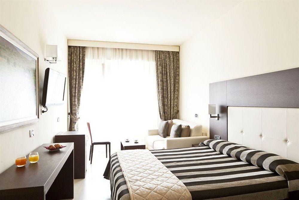 Hotel Cristallo Варацце Номер фото