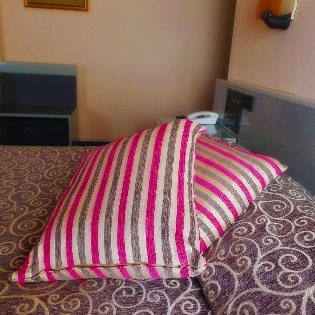 Hotel Cristallo Варацце Номер фото
